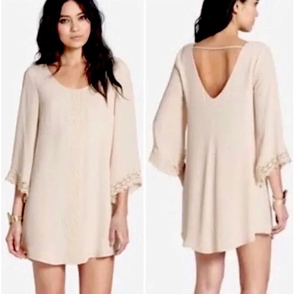 ASTR Open Back Mini Shift Dress Lace Boho Cream Off White Crop Sleeves Medium - Picture 1 of 16